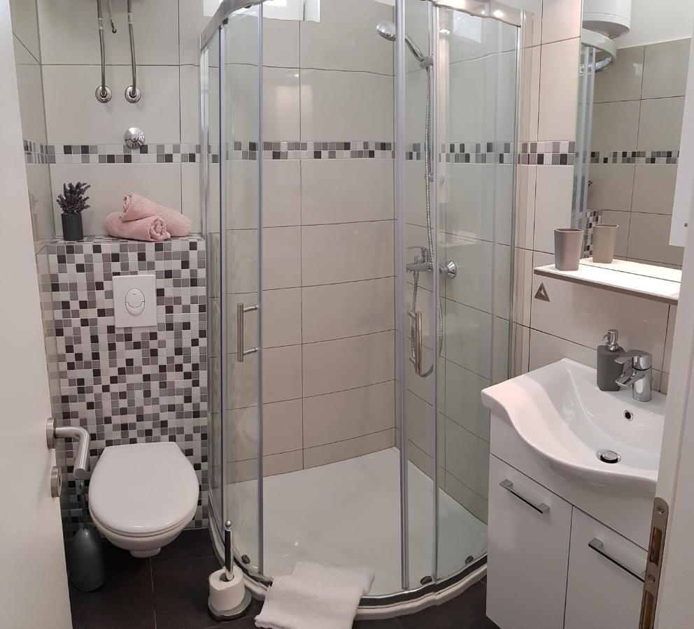 Apartments Ruzica ซาโอสโตรก ภายนอก รูปภาพ